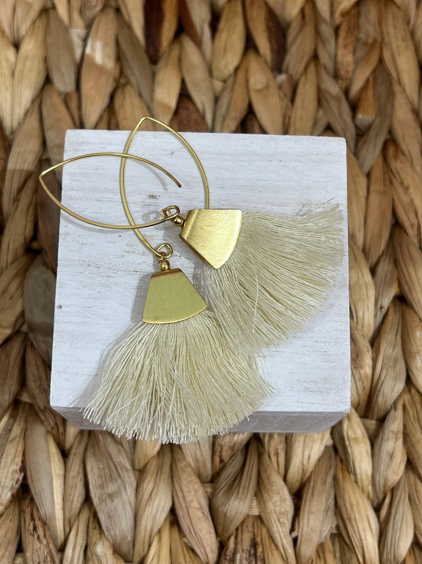 Regina Earring