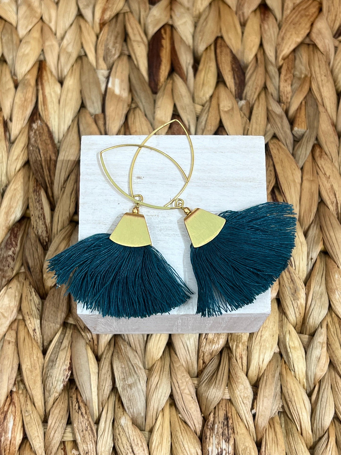 Regina Earring