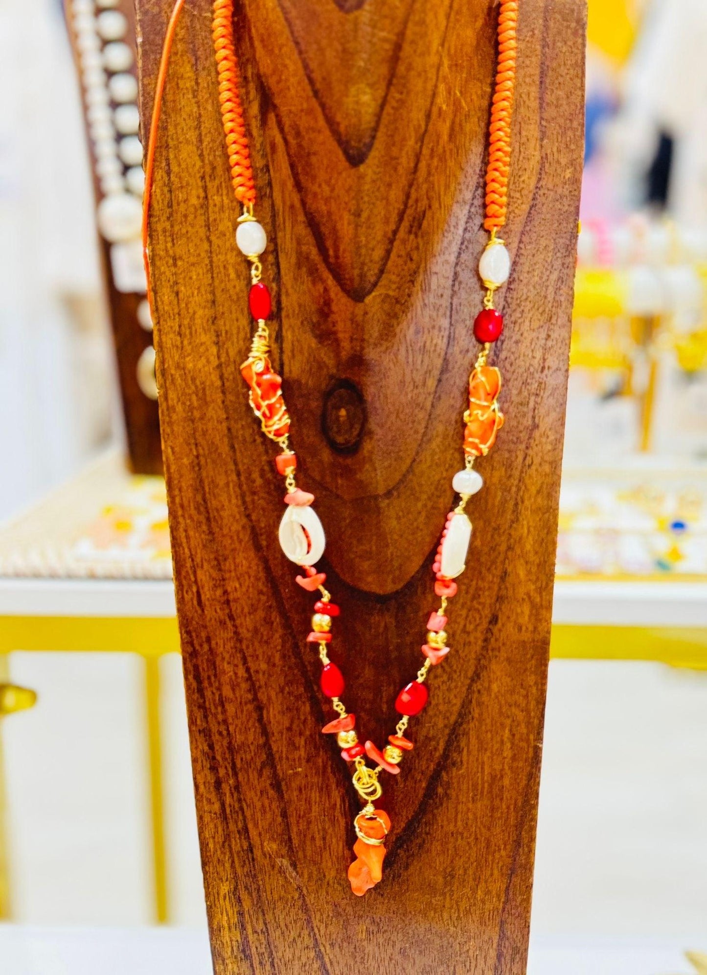 Lili Necklace