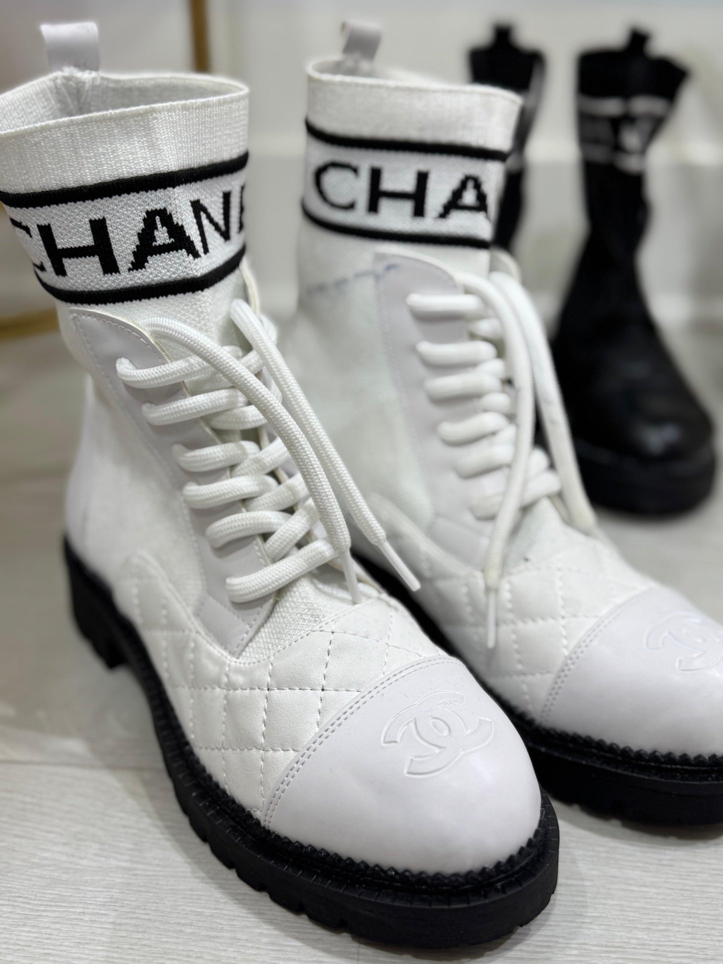 Nena Boots