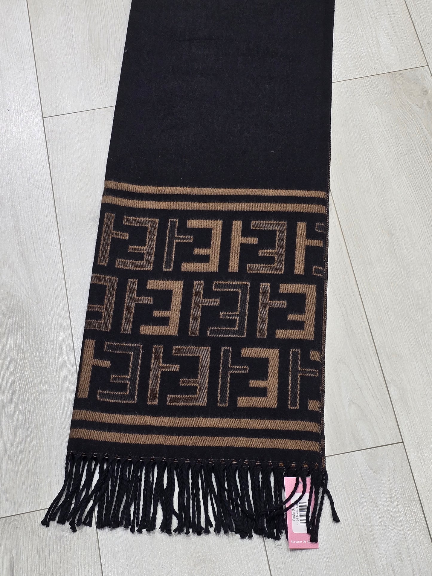Paula Scarf
