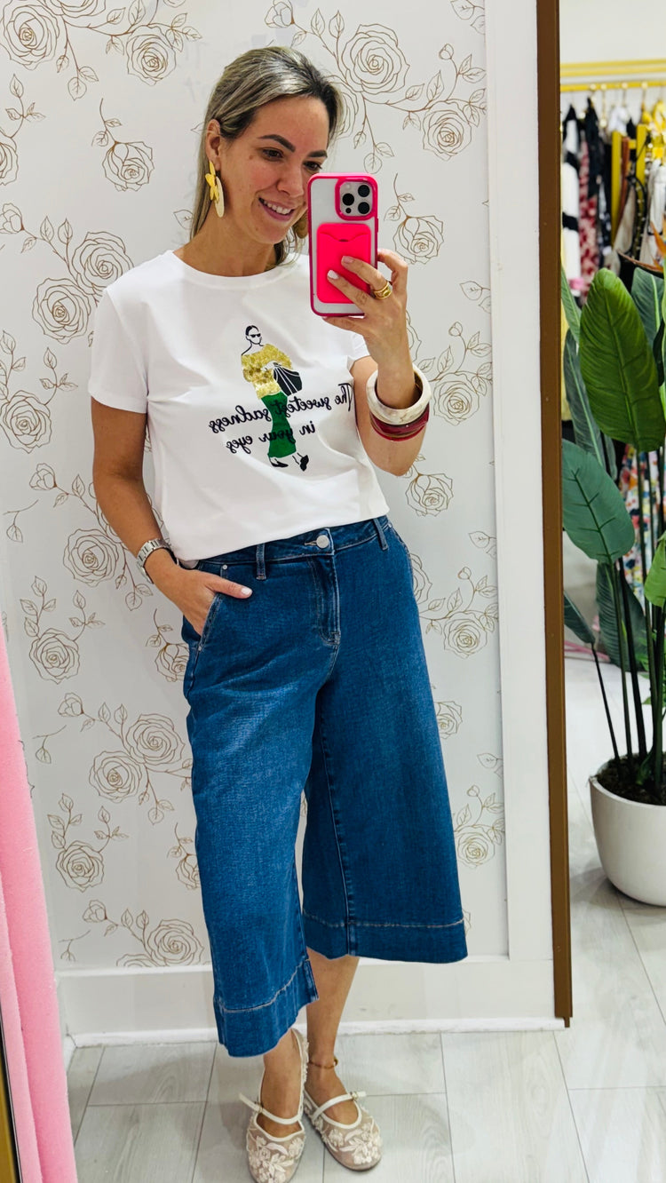 Stylish women's t-shirts and tops in soft, breathable fabrics. Includes casual, fitted, and printed designs for everyday wear.