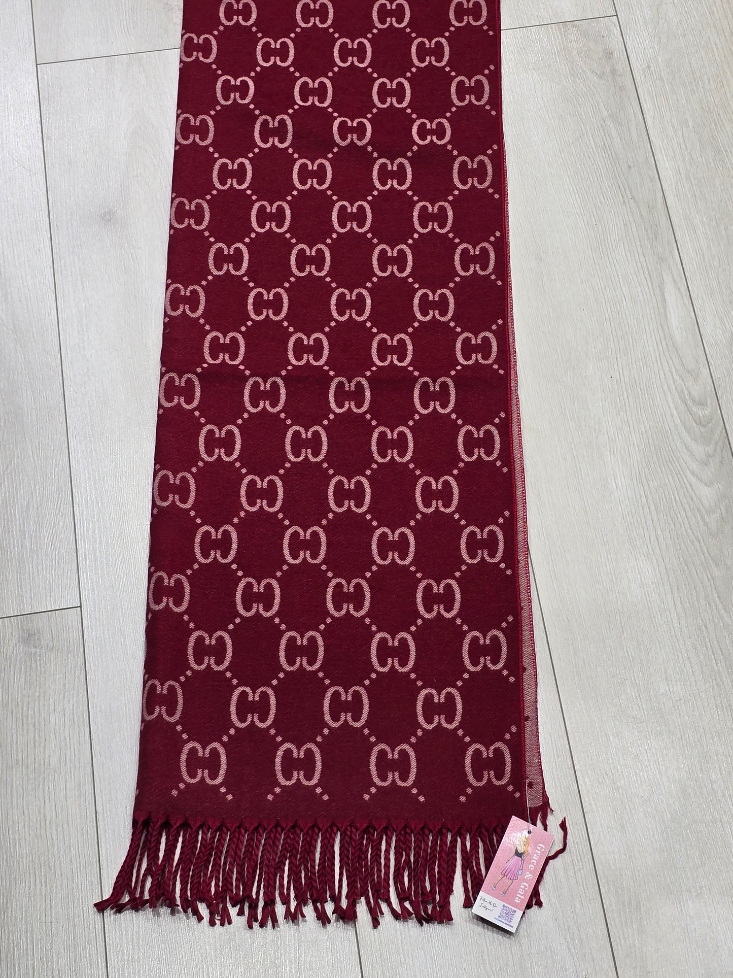 Paula Scarf
