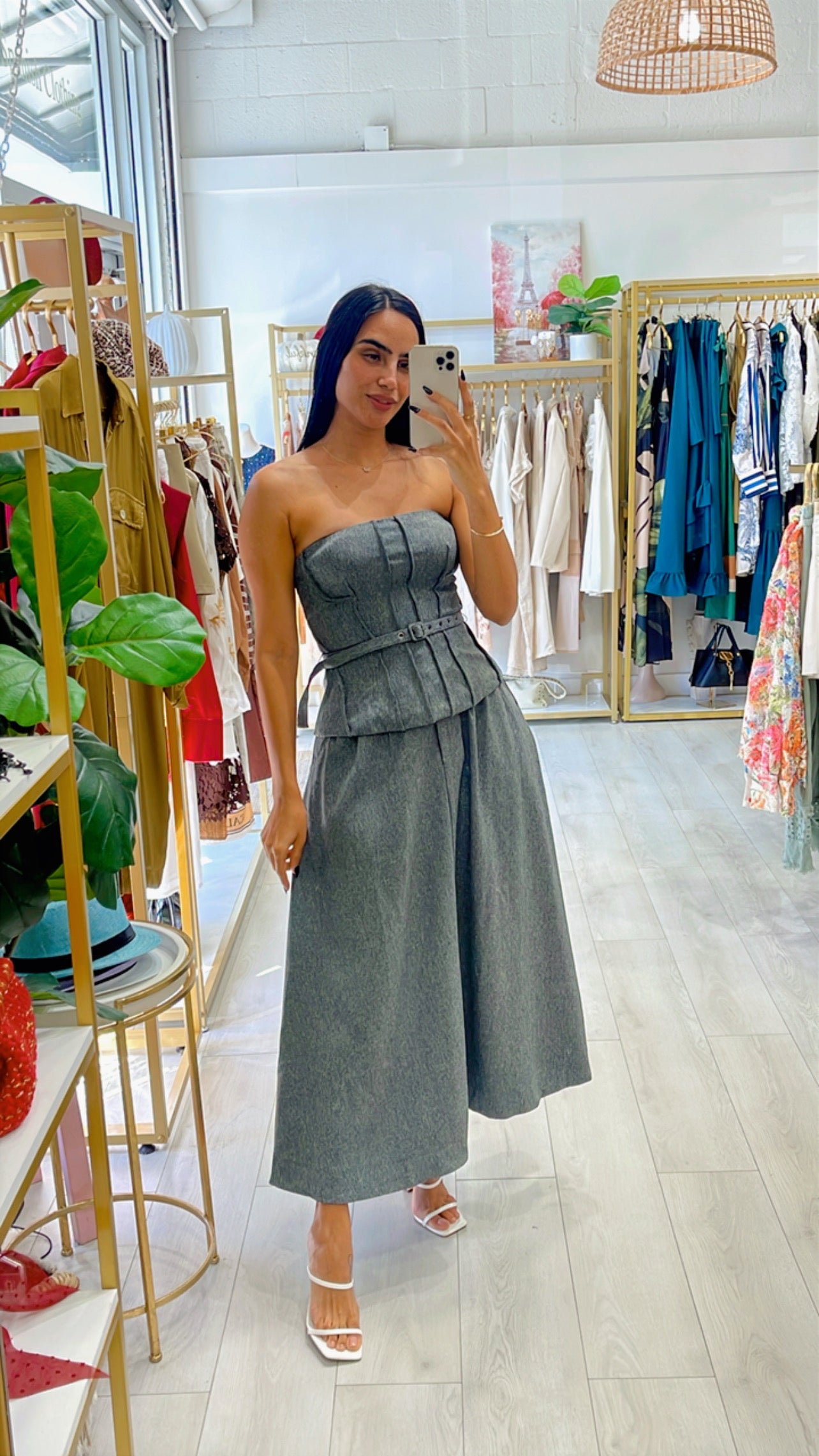 Indira Set